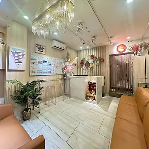 Toi's Travel Hostal