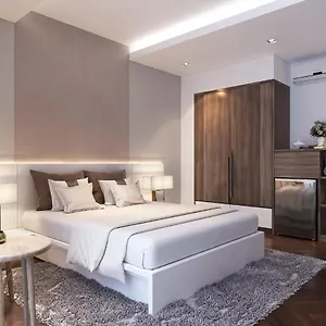Ha Noi Near Tan Son Nhat Airport --- Free Airport Pick-up And Drop-off Available 24 A Day Hotel